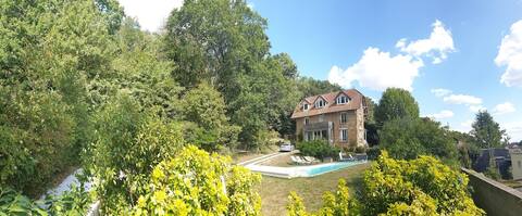 Traditional French house with pool