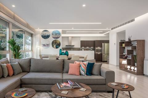 Modern Apt in Ashrafieh | 24 Hours Elec.