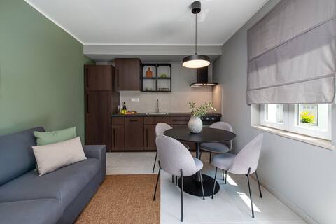Popular Airbnb listing: BRUNO Studio Apartment - With private parking in Mjesni Odbor Zamet