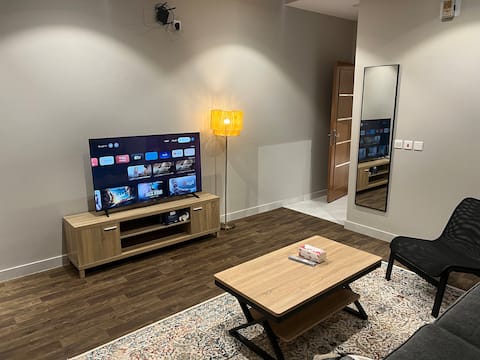 Spacious apartment near the airport | Self-entry18