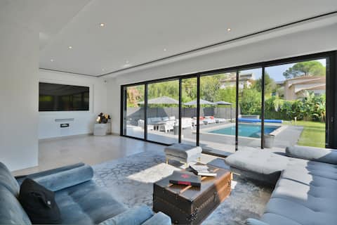 Villa Bella Vista – Luxury & Pool & Serenity