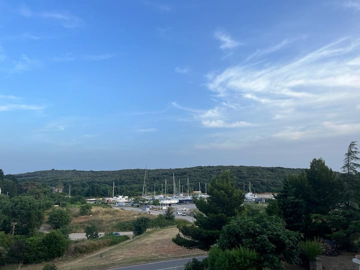 Spacious Place Near Marina Veruda With Big Balcony - Pula