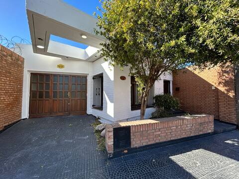 Exceptional house in San Luis