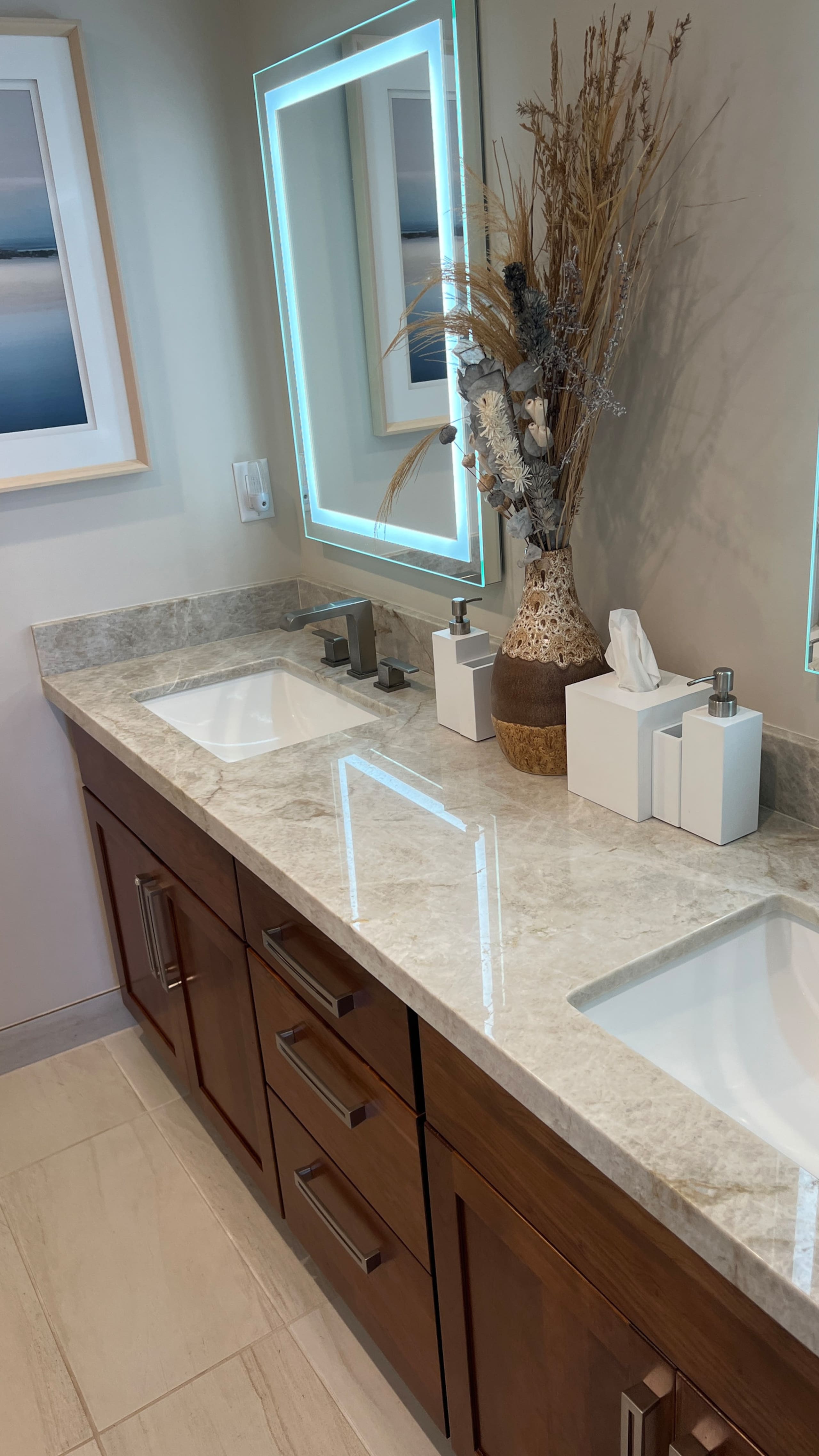 Breathtaking Ocean Front Views. Newly Remodeled. - Image 14
