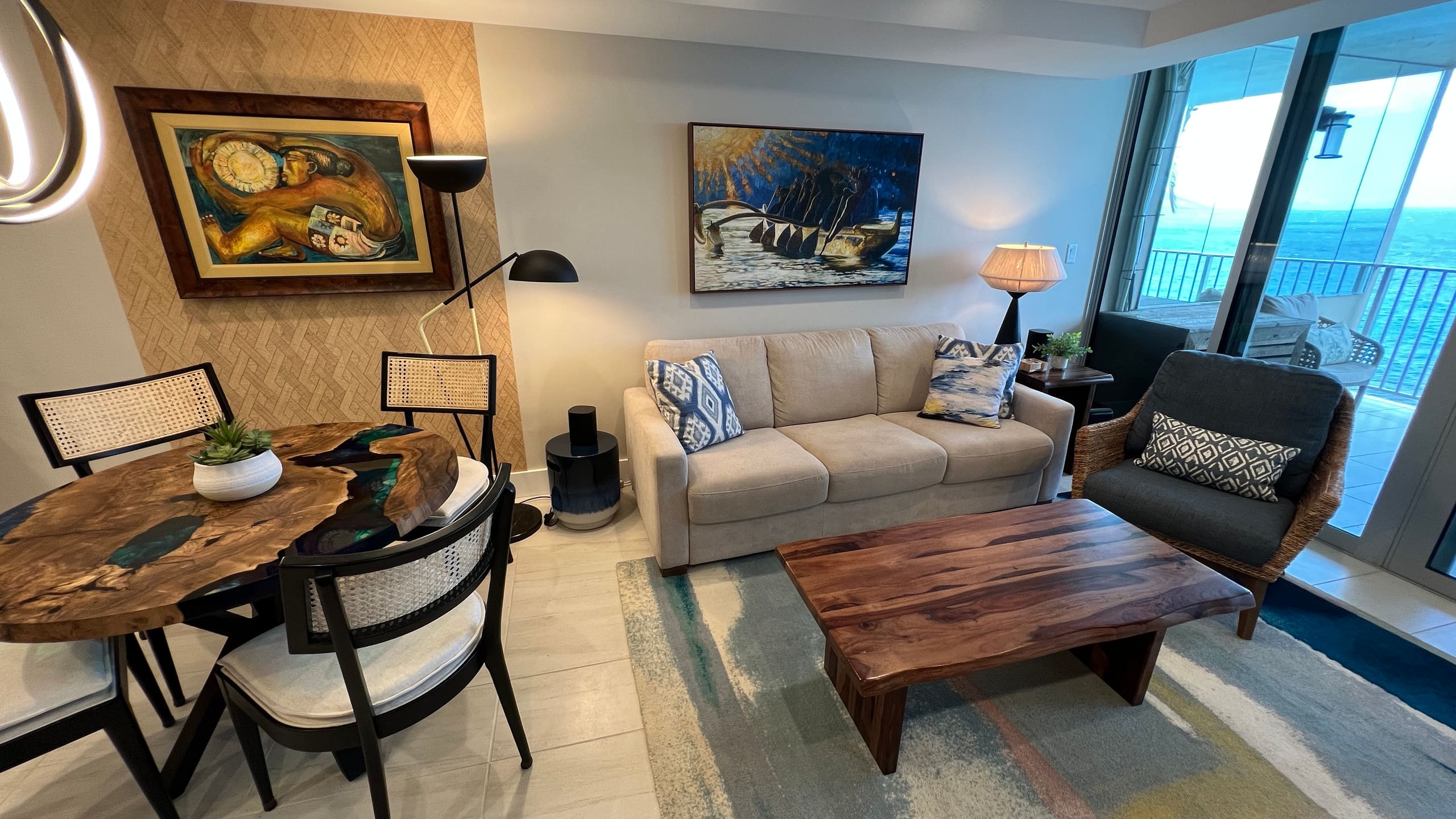 Breathtaking Ocean Front Views. Newly Remodeled. - Image 4