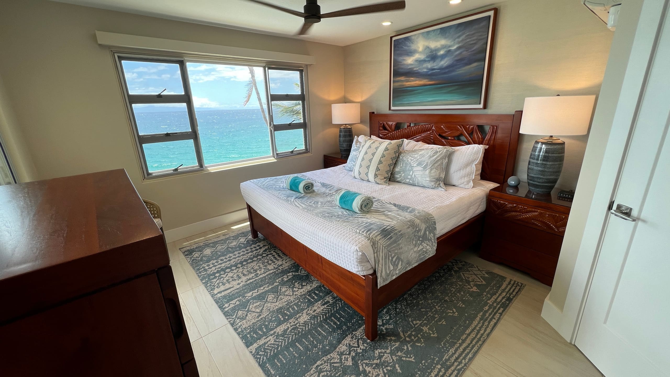Breathtaking Ocean Front Views. Newly Remodeled. - Image 12