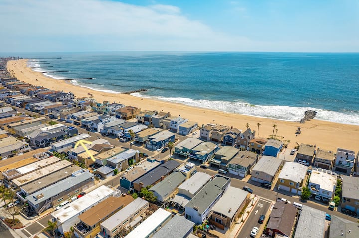 7 Bedroom 4.5 Bath Duplex Peek-a-boo Ocean View - Newport Beach, CA
