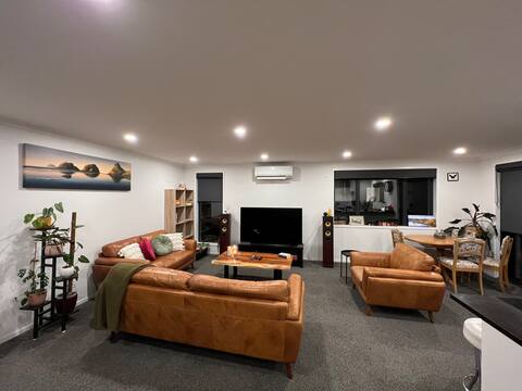 Easy exec in Waitara