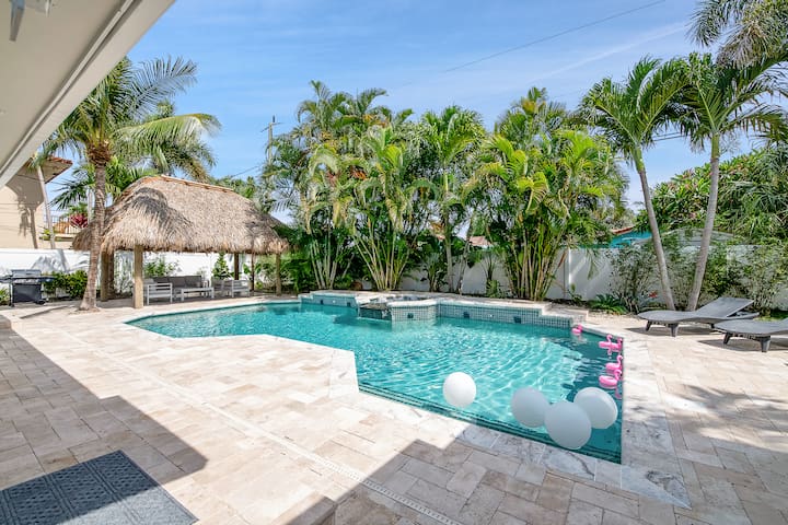 Florida Holiday/Heated Pool, Jacuzzi, Tiki