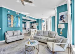 Beachfront+Corner+Lobby+Unit%2FPool%2FSmart+TV%2FKing%2FWD
