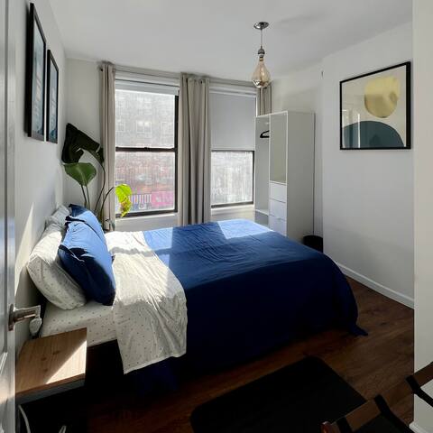 Renovated Private 2 Bedroom Apt in Chelsea (23/7) gallery image 4