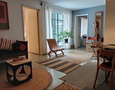 Top performing Airbnb: Apartment with personality and silent in San Miguel Chapultepec