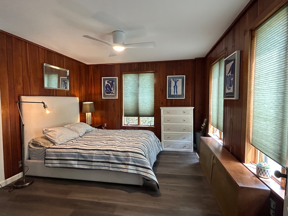 The Matisse- comfortable first floor bedroom