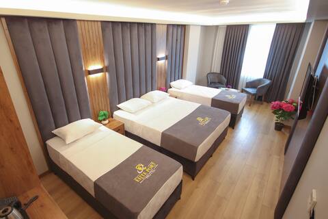 Famıly Hotel Room 15 minutes to airport