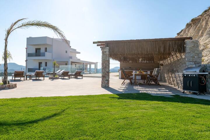 Waves of Blue gallery image 5