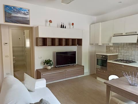 Top Airbnb: "The sea in the city" - Two-room apartment a Senigallia