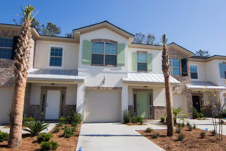 Island Sun - St. Simons Island, GA