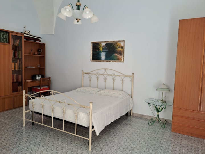 Very spacious double room with single bed added single bed