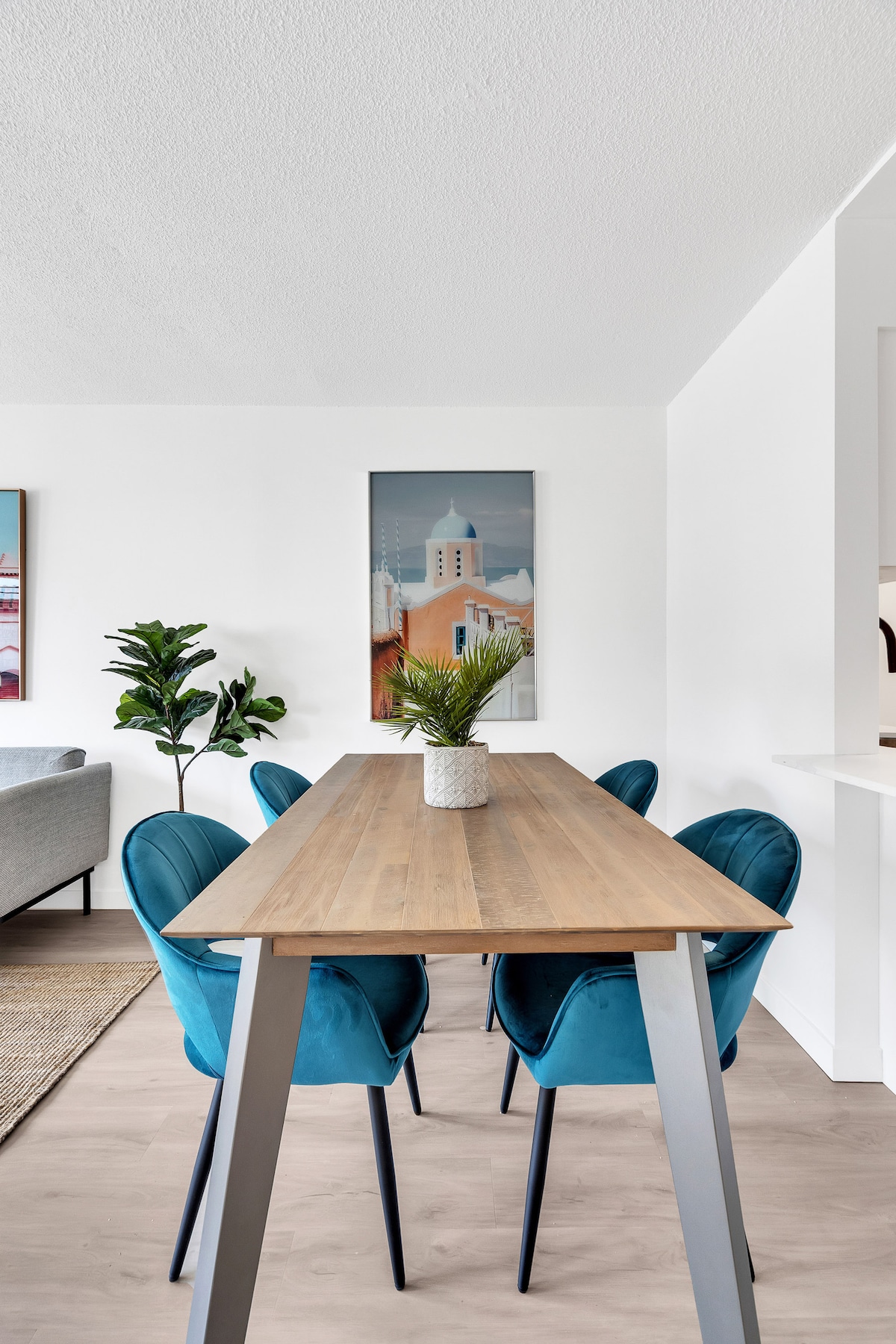 Newly Renovated 1BR Condo | Steps from Main Street