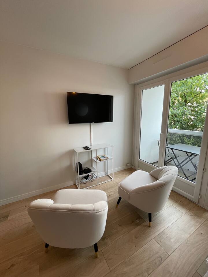 Le Cosy : Centre Ville, Fibre - Aix-les-Bains