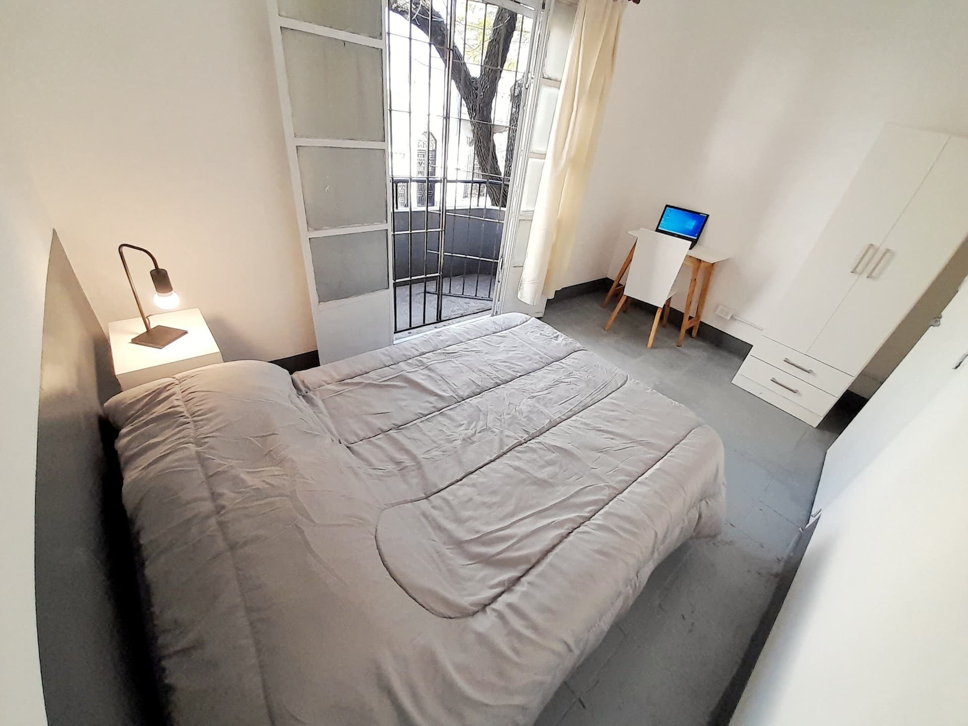 Private room in shared apartment in Palermo