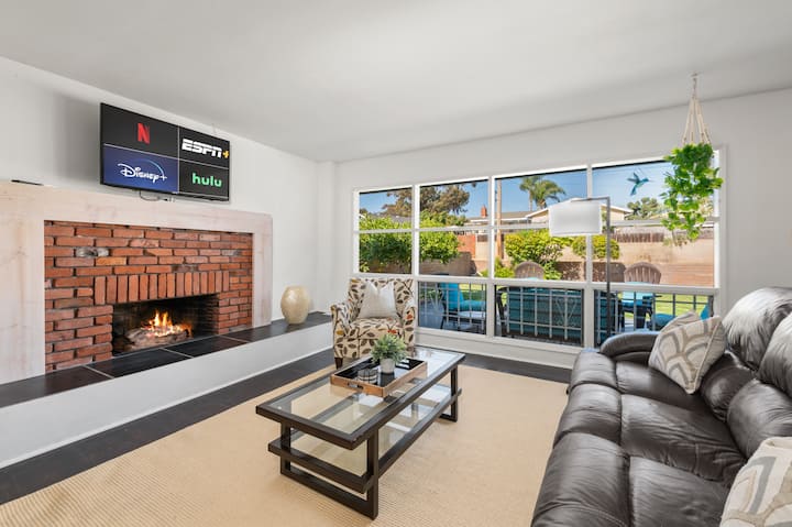 5br, Sleeps 10, 3 Living Rooms, Huge Back Yard - Chula Vista, CA