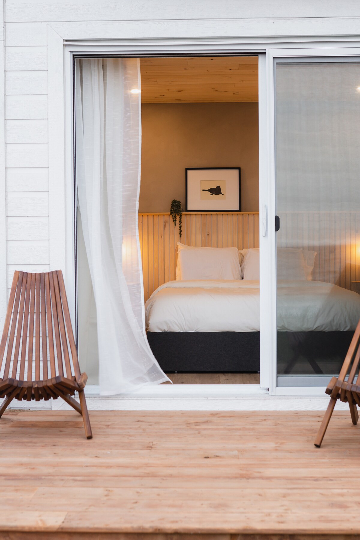 Kamer met uitzicht op zee met eigen toegang tot het balkon.