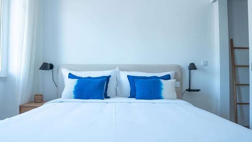 NEW Estrela da Praceta Apt w/ 3 Suites & Oceanview gallery image 2