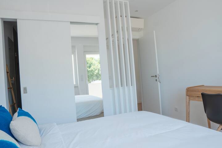 NEW Estrela da Praceta Apt w/ 3 Suites & Oceanview gallery image 4