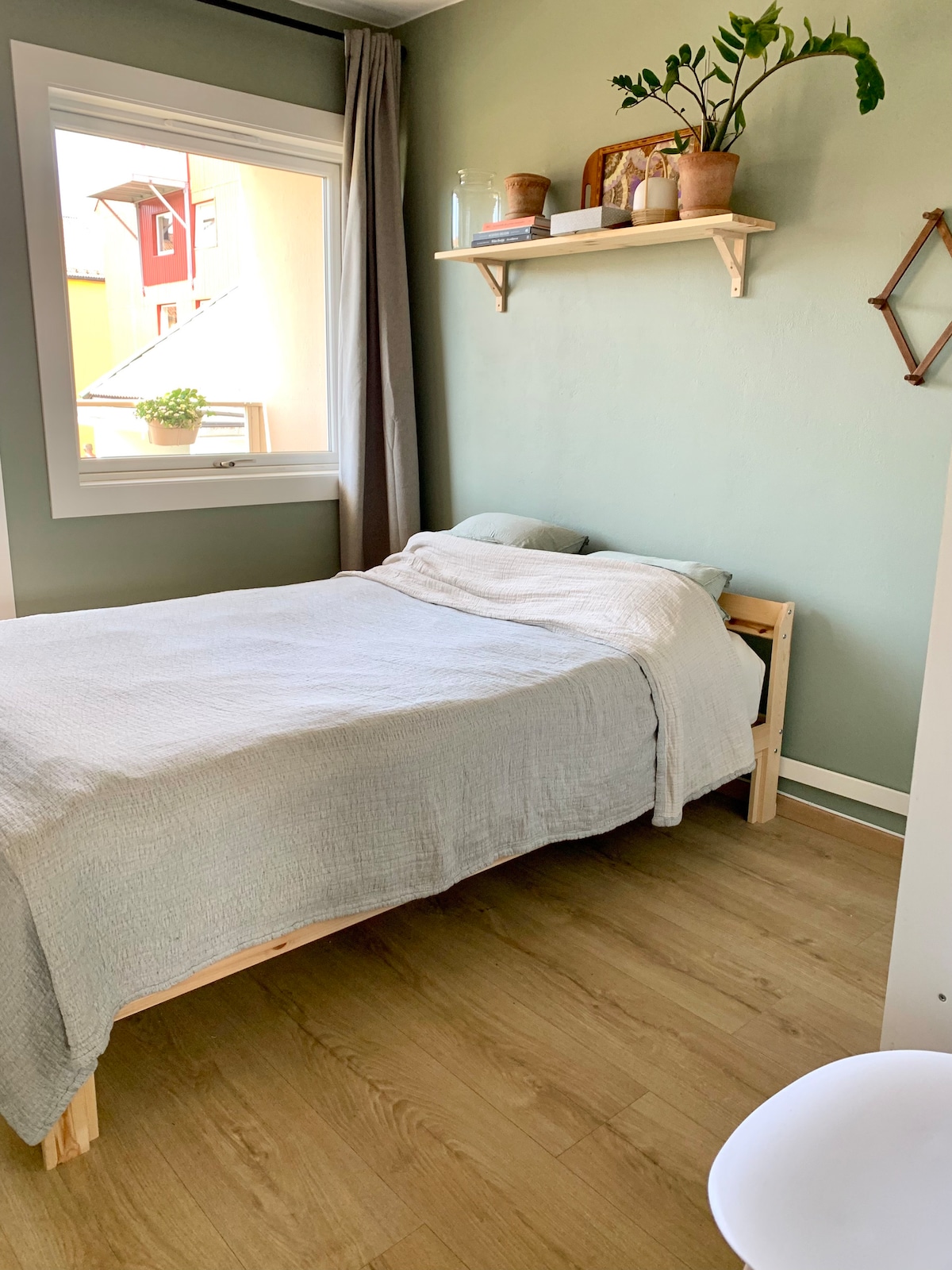 Chumba cha kulala cha 1. Kitanda 140 cm