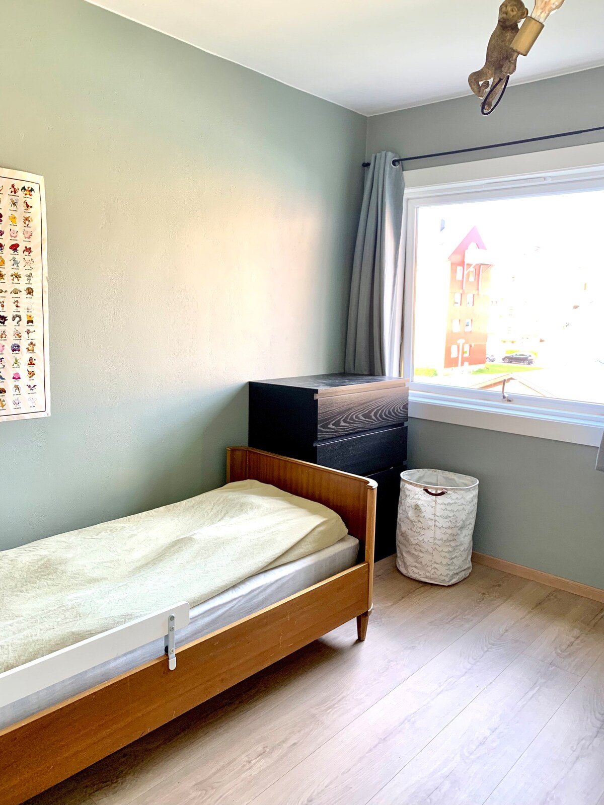 Chumba cha kulala 2. Kitanda kimoja.