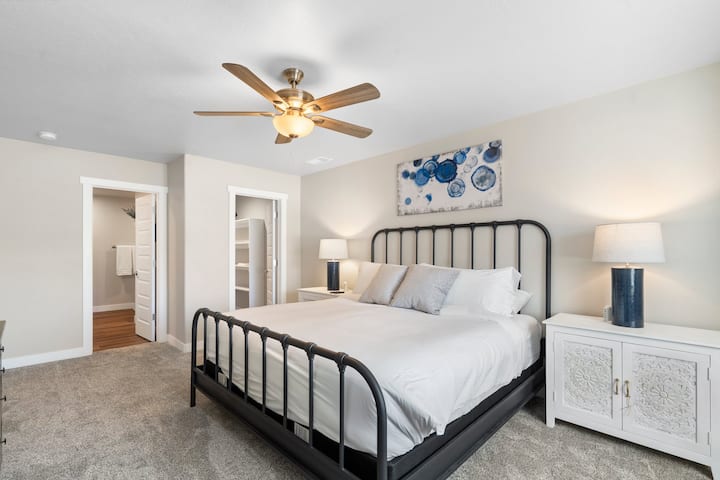 Sleep well in the master with a king memory foam bed & ensuite bath!