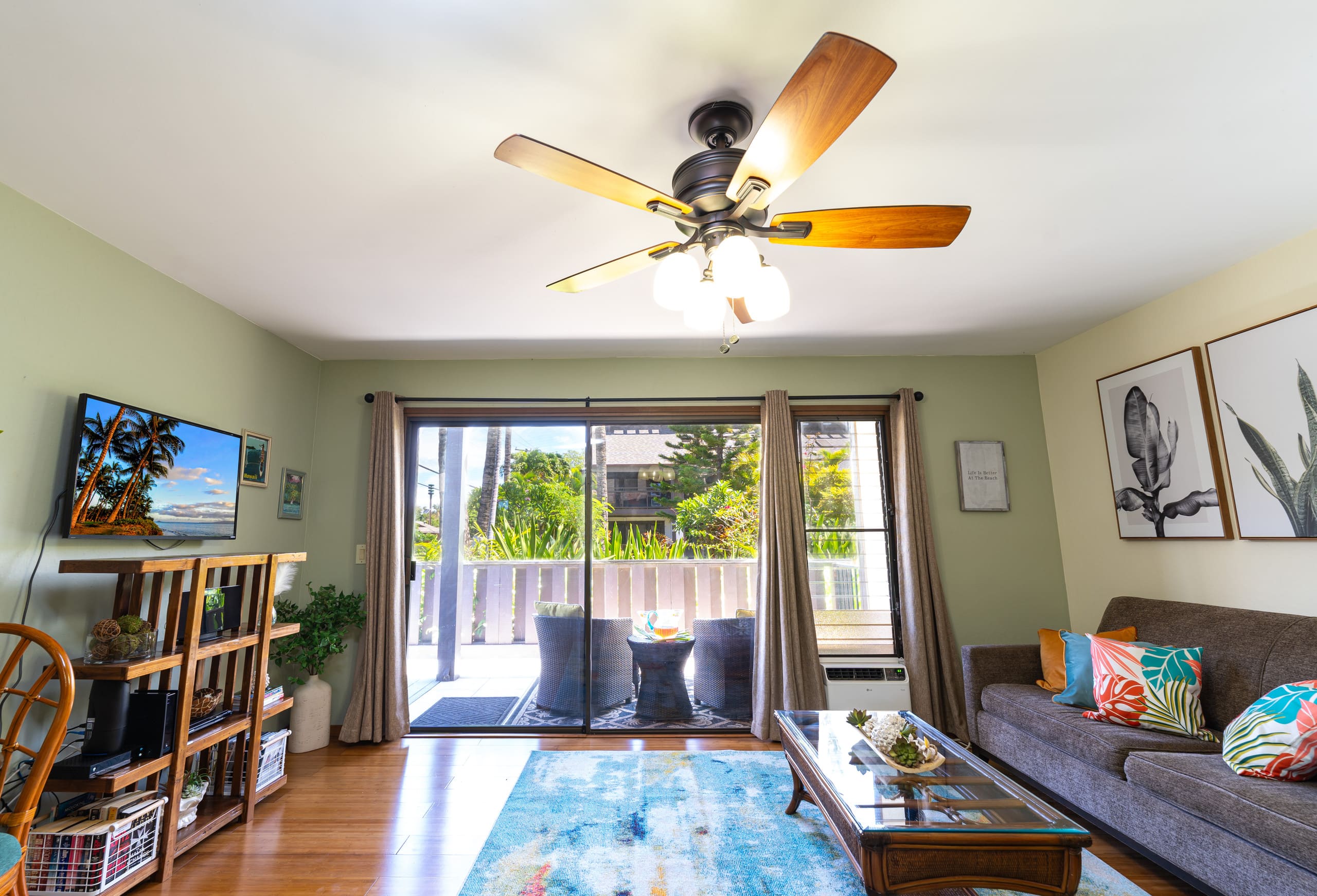 Condo in Kihei · ★4.87 · 1 bedroom · 2 beds · 1 shared bath - Image 7