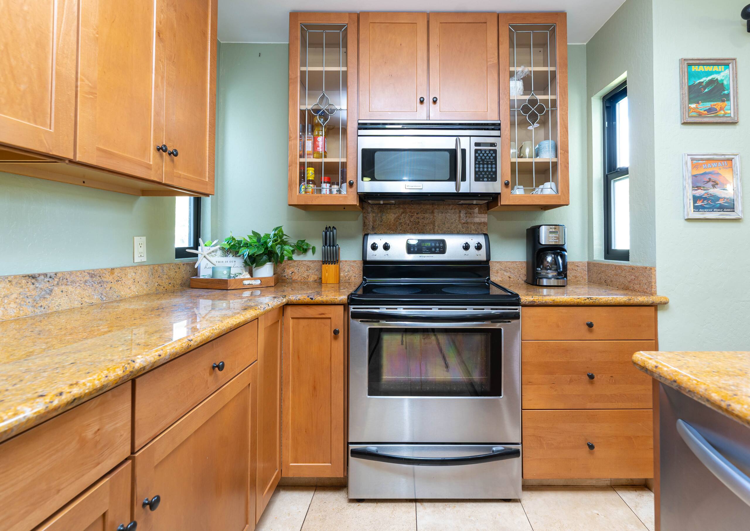 Condo in Kihei · ★4.87 · 1 bedroom · 2 beds · 1 shared bath - Image 12