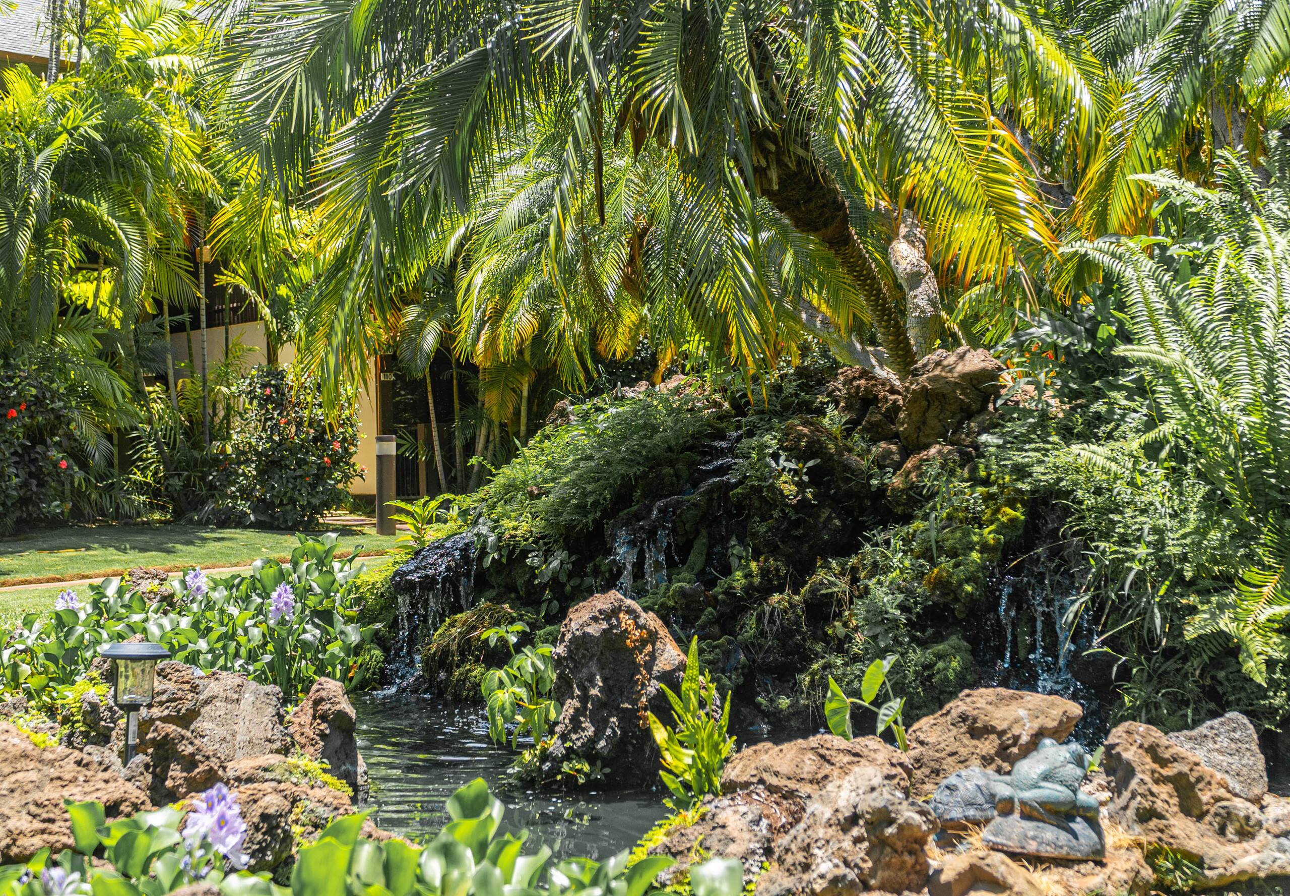 Condo in Kihei · ★4.87 · 1 bedroom · 2 beds · 1 shared bath - Image 15