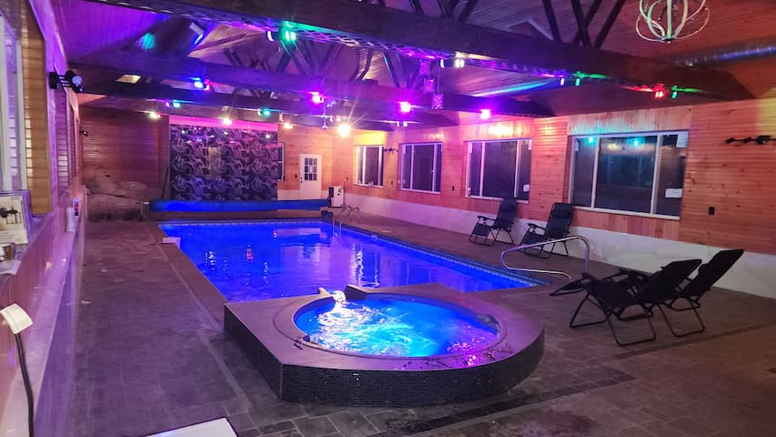 Listing in Poughkeepsie-Newburgh-Middletown