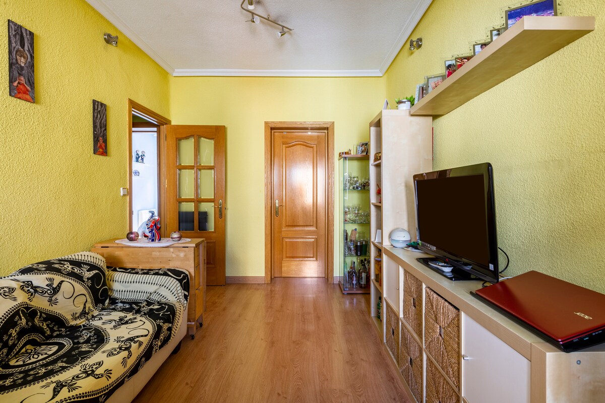 Proprietà Airbnb di successo: Beautiful apartment, 1 stop Atocha, 2 from Sol a Puente De Vallecas