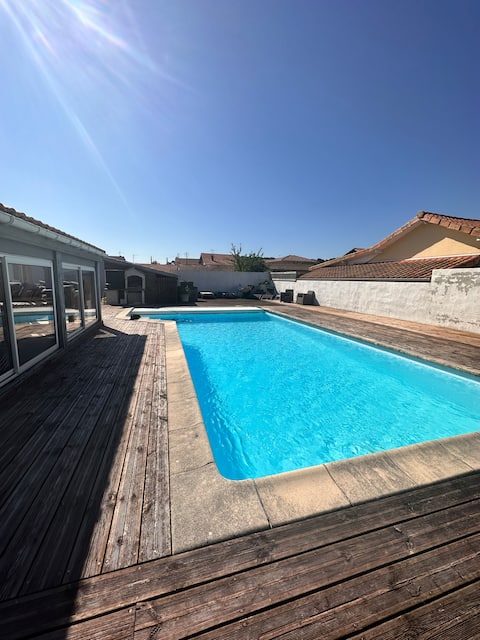 Spacious villa near ocean, large pool