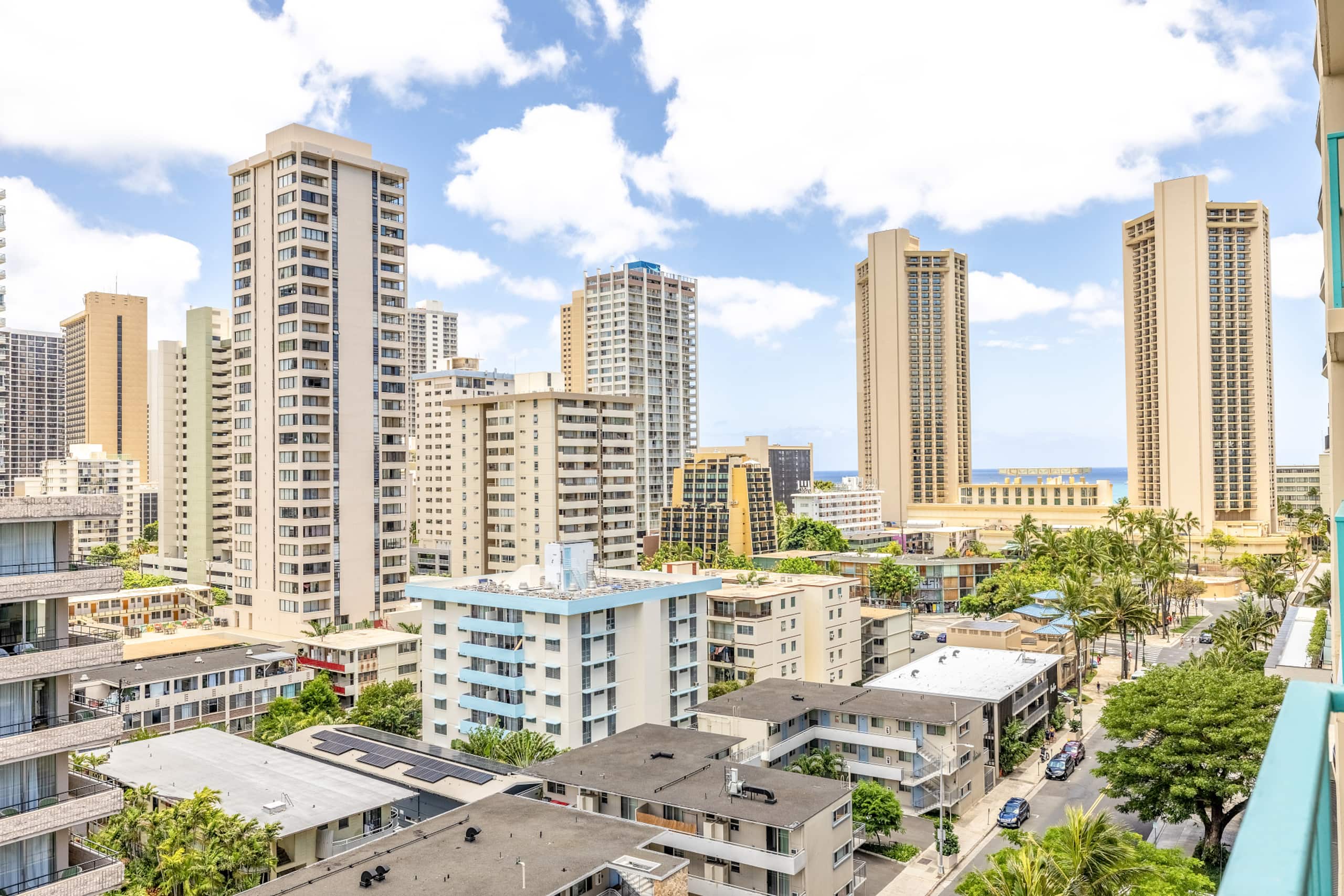 Rare Corner Modern Studio at Heart of Waikiki 11F - Image 22