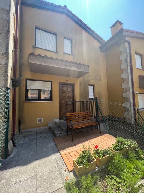 Two-story townhouse with garden