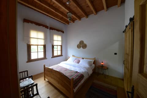 Viçe's Konağı Mabeyn Oda