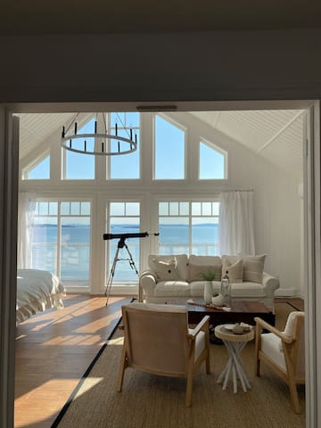 Stella’s Beach House Ocean, Hot tub, Fire pit