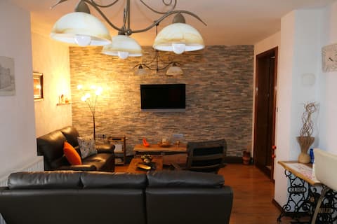 Top Airbnb: Apartment J&M in Senj