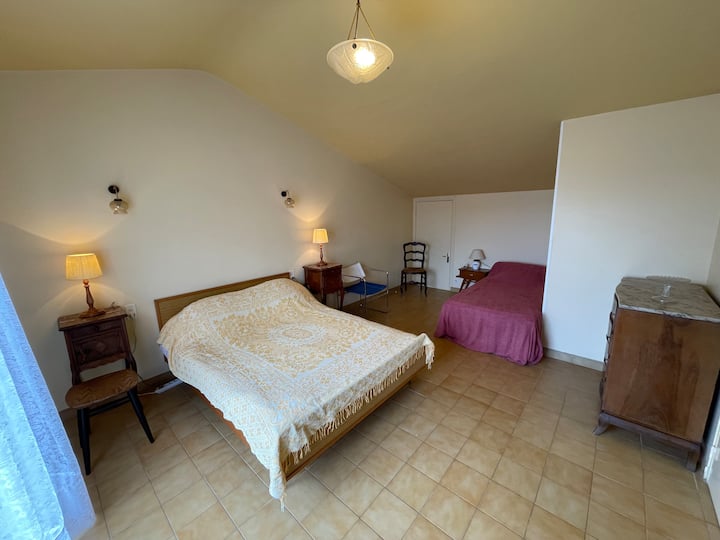 Une des deux chambres du haut 