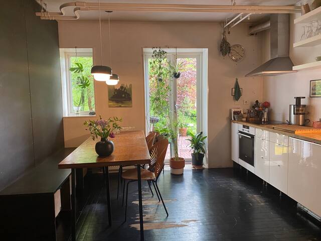 Sjarmerende leilighet på Sagene gallery image 4