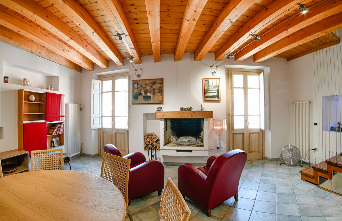 Top Airbnb: House in the heart of downtown Iglesias VIP apartment à Iglesias