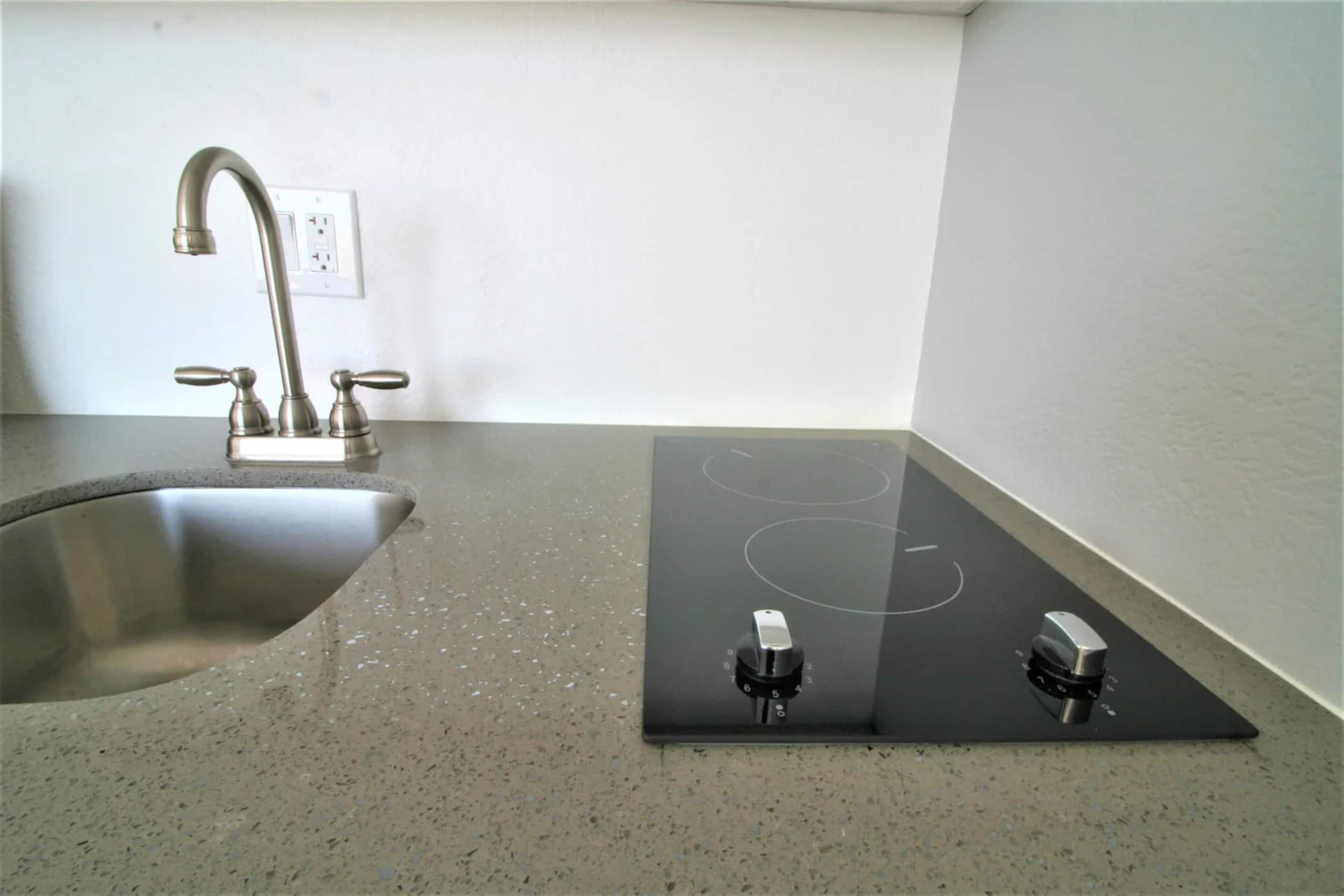 Diamond Head Ocean View Cozy Studio Waikiki - Image 10