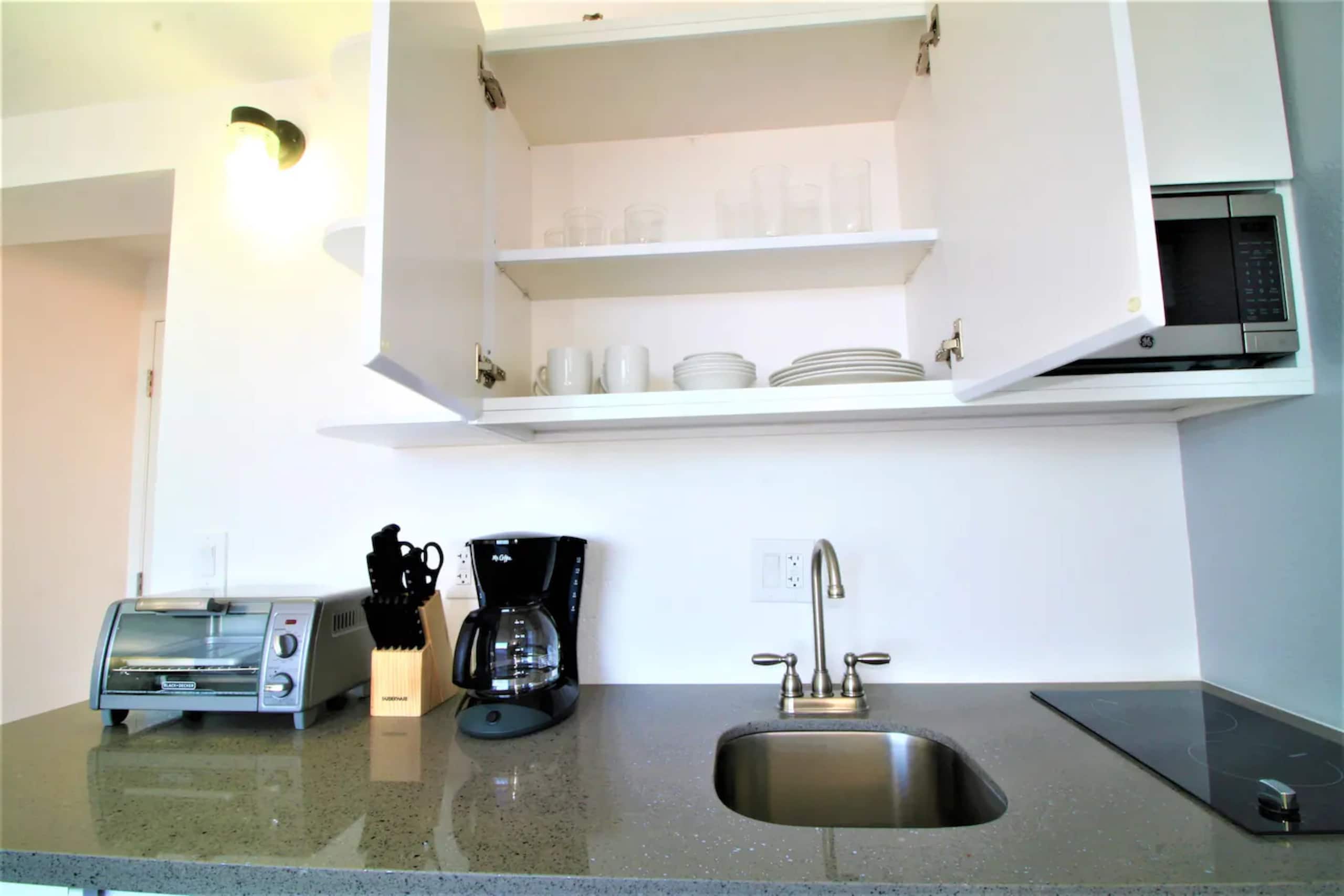 Diamond Head Ocean View Cozy Studio Waikiki - Image 9