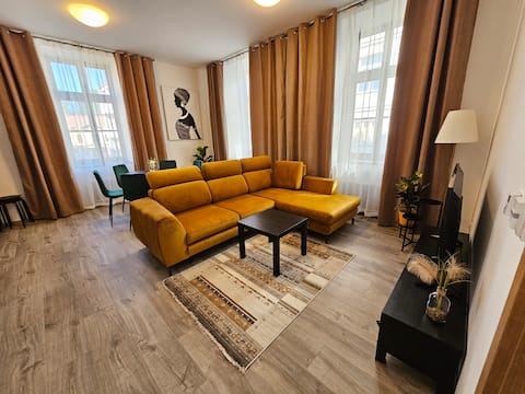 Large apartment Klicperova, 2 bedrooms