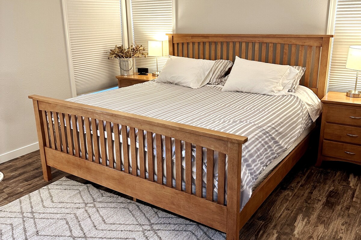 Primarna spavaća soba, bračni krevet (širine 180-220 